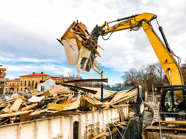 Best Yard Cleanup Services  in Syracuse, IN